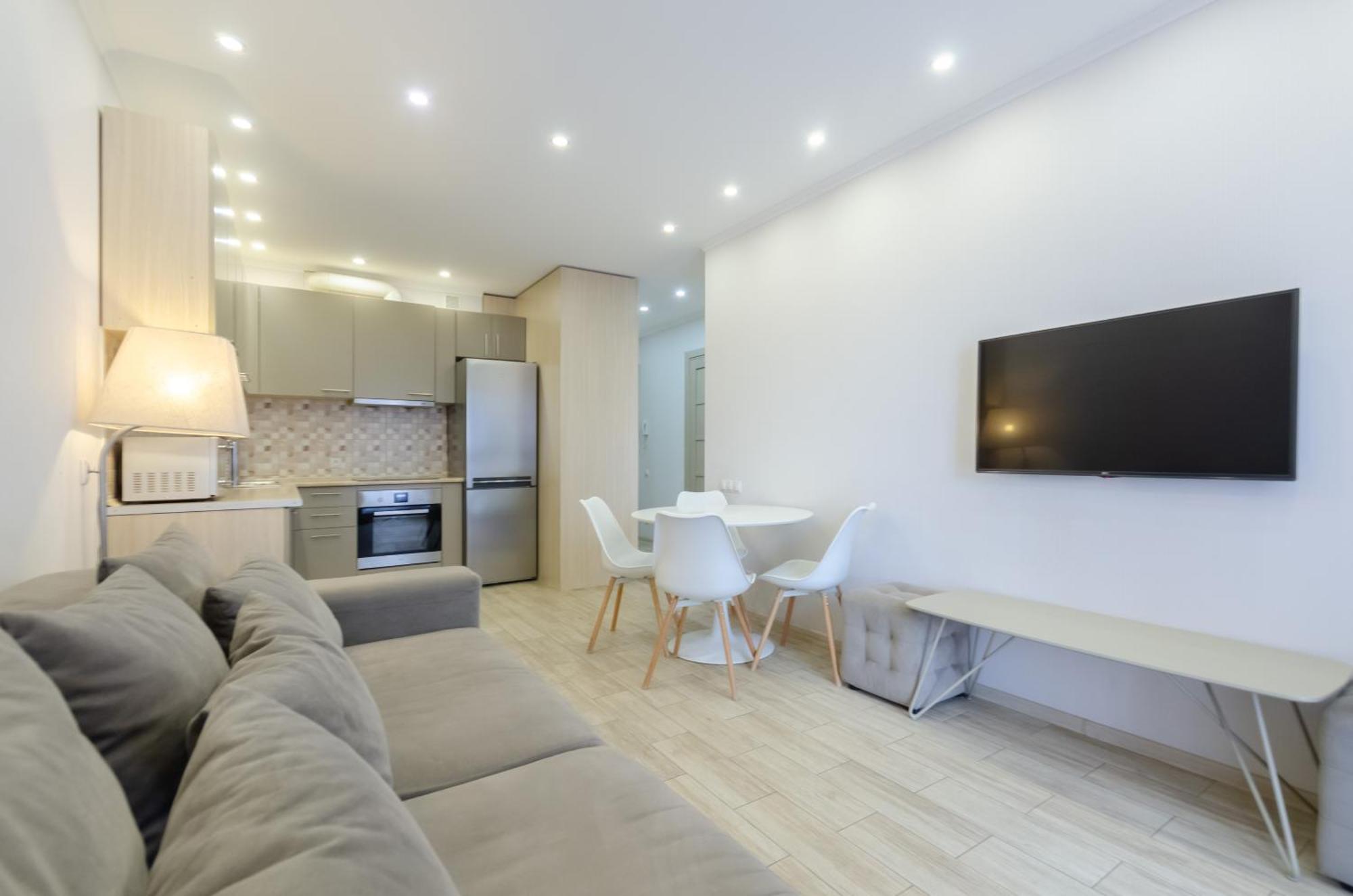 Petrovdom Apartments 3-143 In Rc Central Park, 7 John Mccain Street 키예프 외부 사진