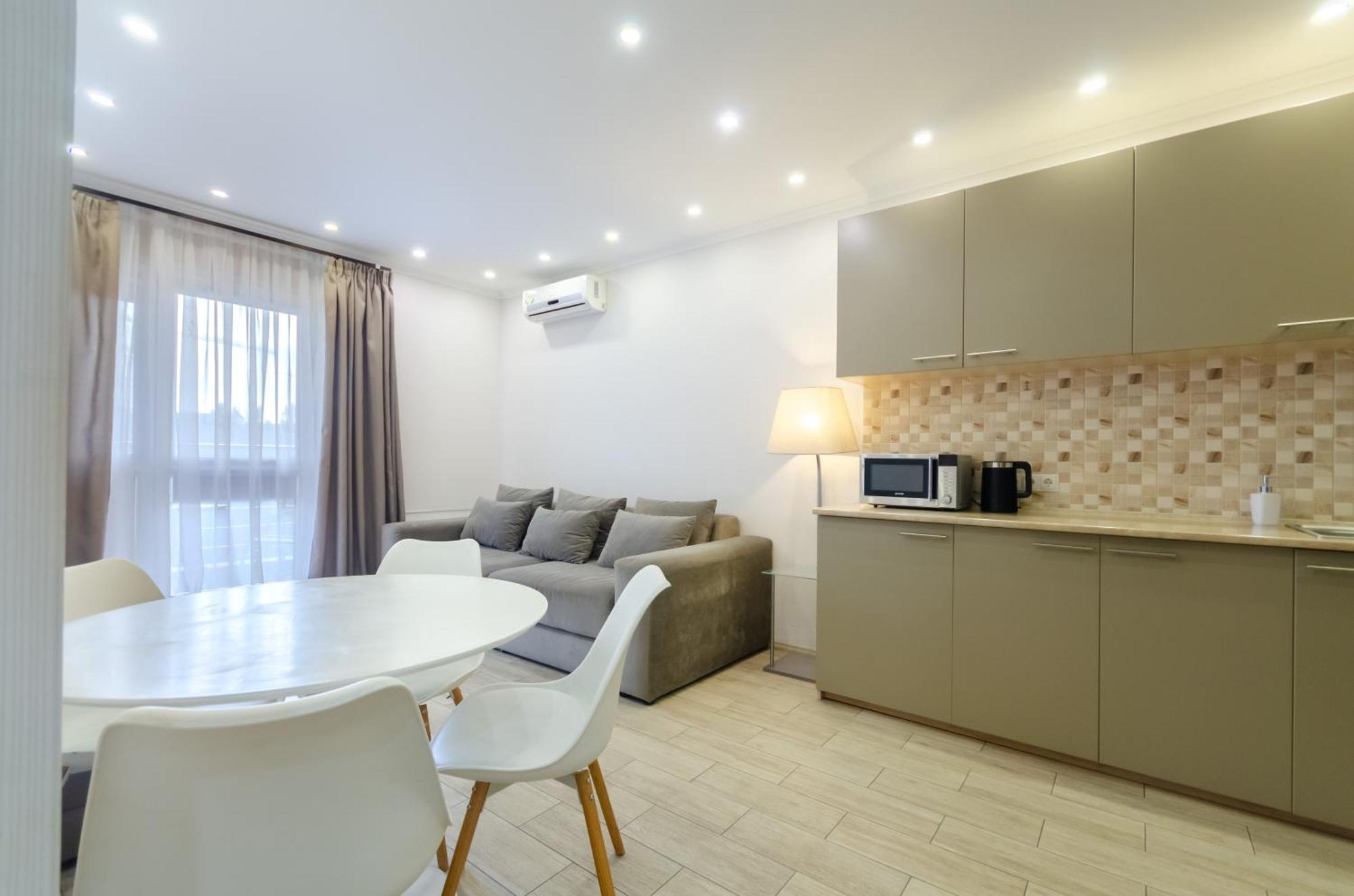 Petrovdom Apartments 3-143 In Rc Central Park, 7 John Mccain Street 키예프 외부 사진